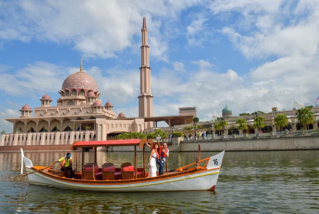 Putrajaya Tour